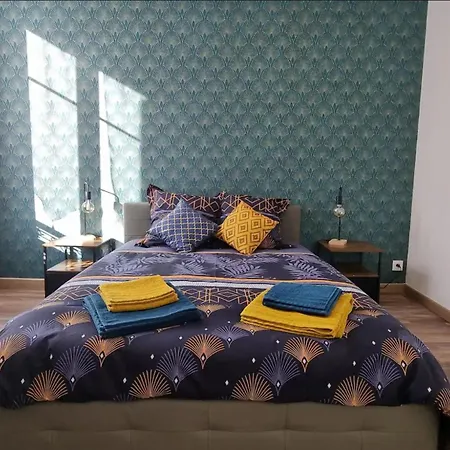 Elegance Provinoise Classe 3 Etoiles *