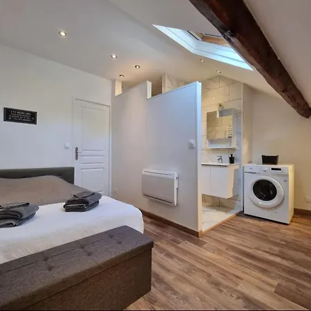 Elegance Provinoise Classe 3 Etoiles *